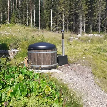 Heart Lake Wilderness Hideaway - Private Lake Ruokolahti